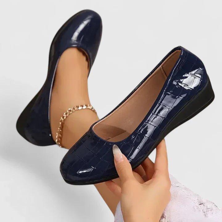 Women's Orthopedic Memory-Foam Crocodile-Print Slip-On Flats - Navy Blue
