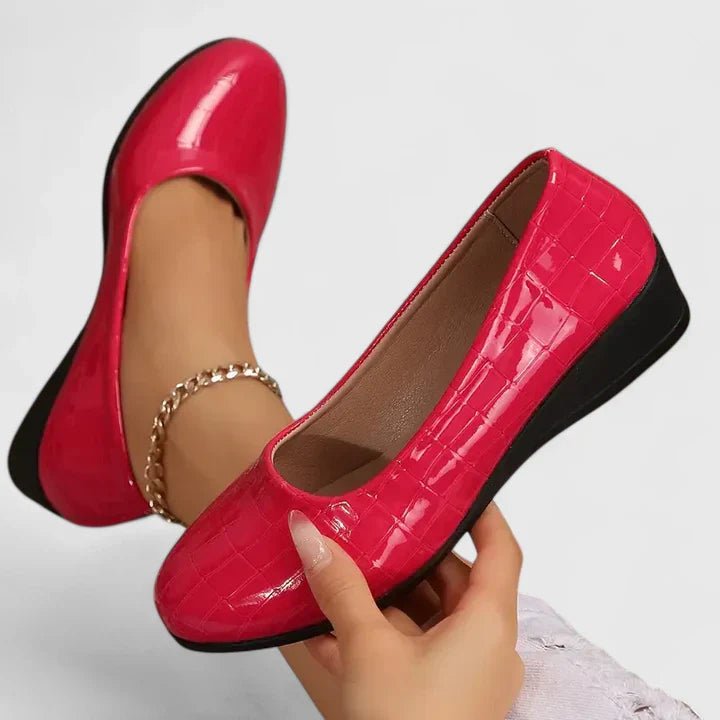 Women's Orthopedic Memory-Foam Crocodile-Print Slip-On Flats