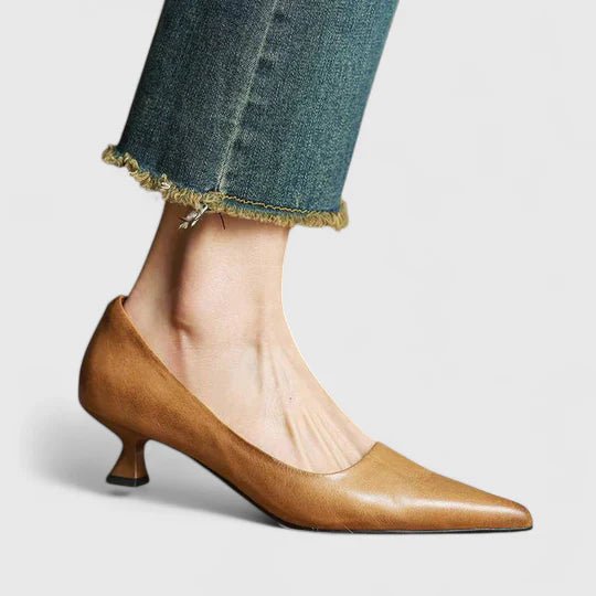 Women's Orthopedic Pointed-Toe Low Kitten Heel Pumps - Beige