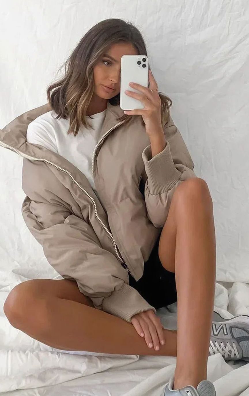 Women's Oversized Quilted Puffer Light Jacket Full-Zip Stand Collar