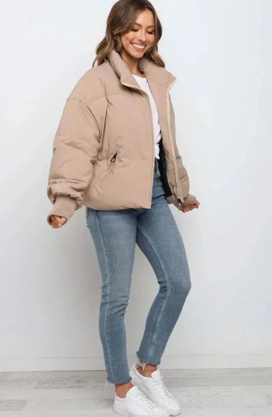 Women's Oversized Quilted Puffer Light Jacket Full-Zip Stand Collar