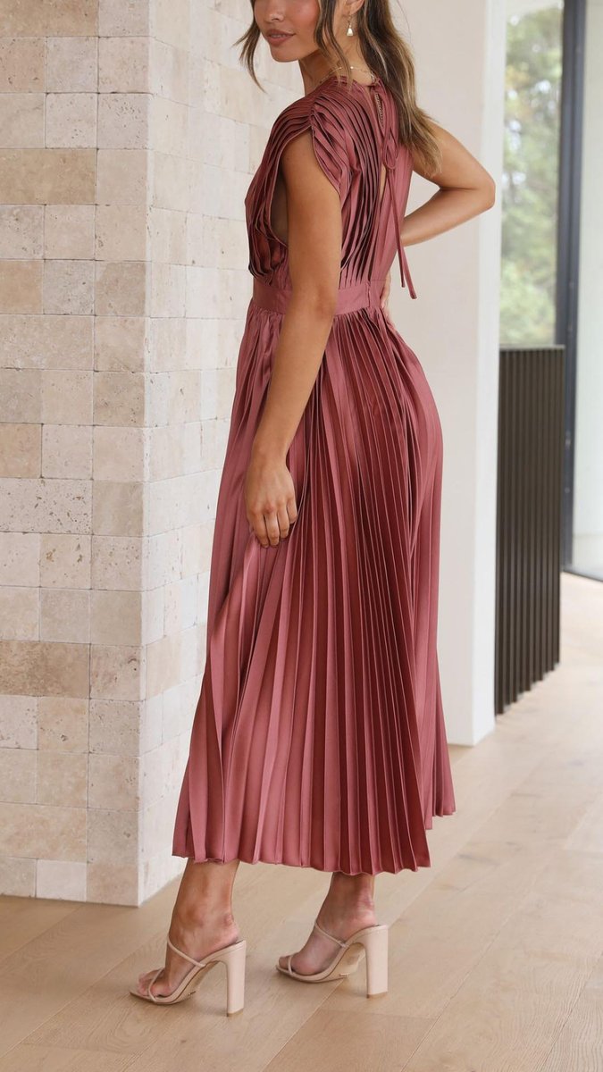 Women's Pleated V-Neck Cap-Sleeve Midi Wedding Guest Dress