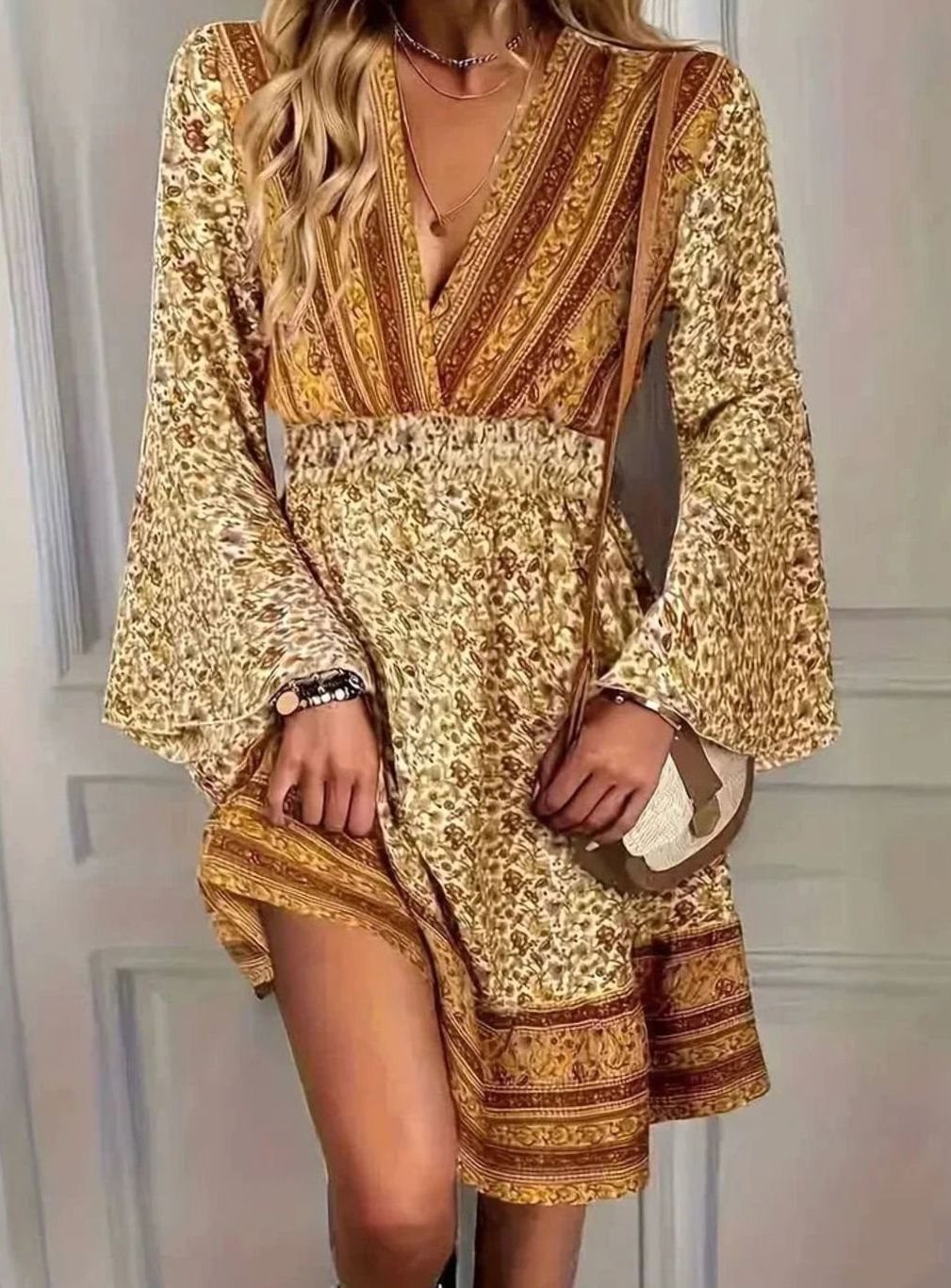Women's Plus Size Boho Mini Dress Bell Sleeve V-Neck Gold Print - Boho