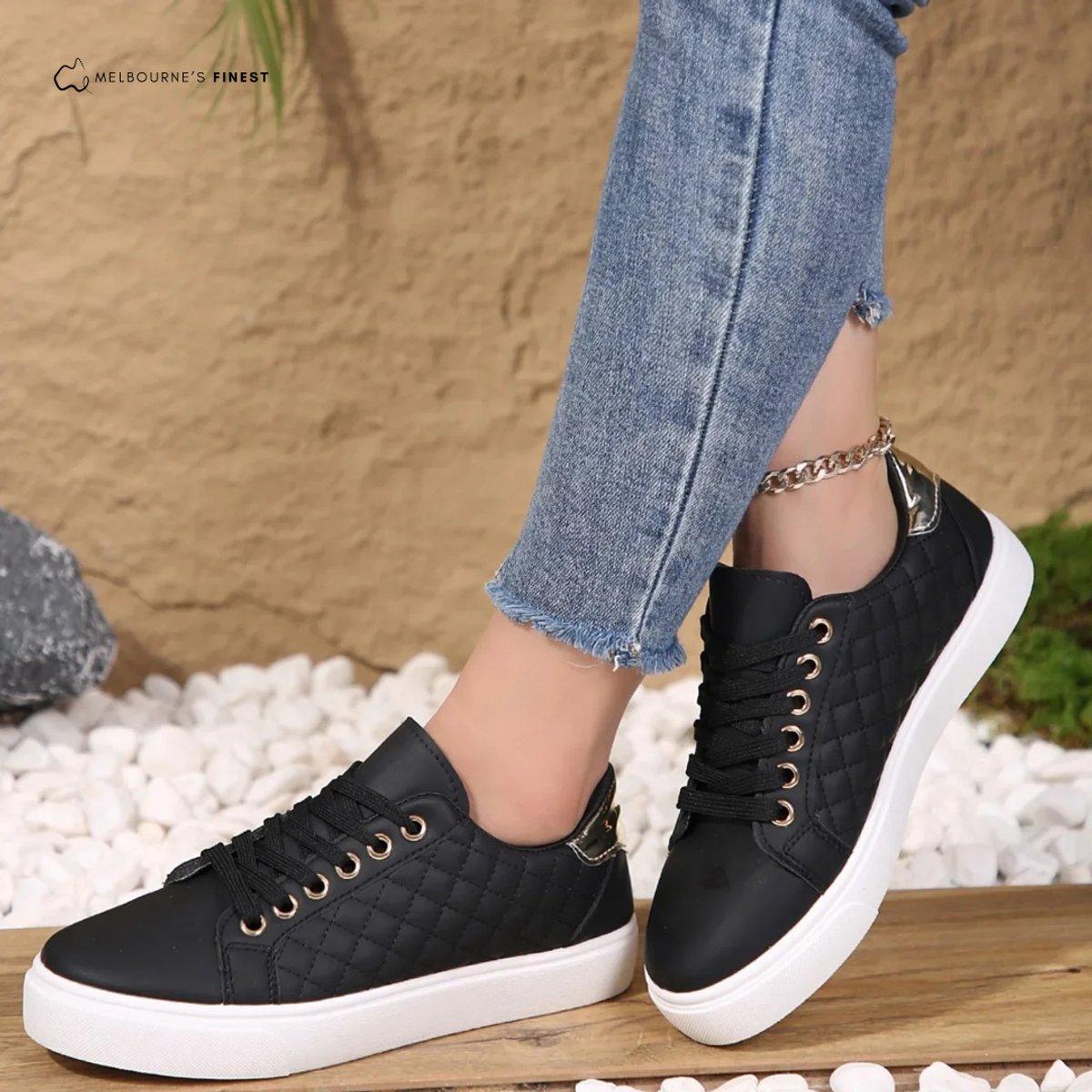 Women's Quilted Lace-Up Comfort Sneakers Low-Top PU Leather - Black