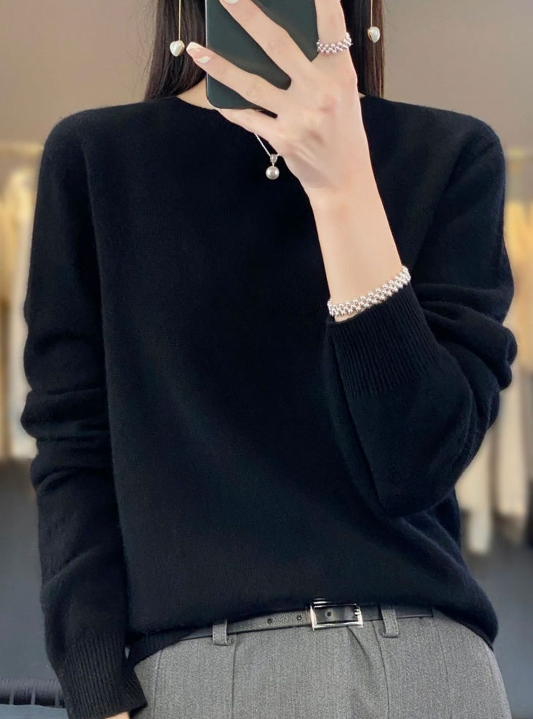 Women's Relaxed-Fit Crew-Neck Knit Lightweight Sweater