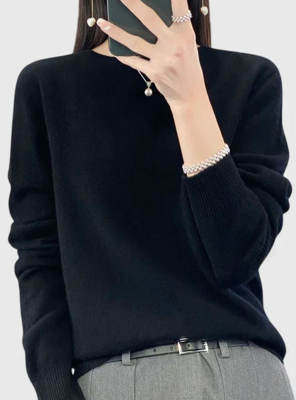 Women's Relaxed-Fit Crew-Neck Knit Lightweight Sweater - Black
