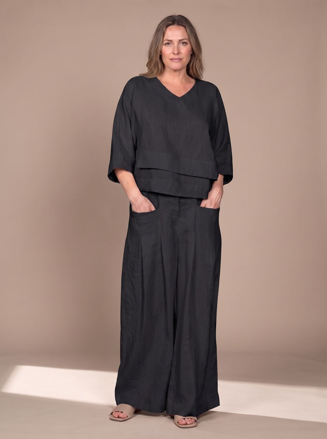 Women's Relaxed-Fit V-Neck Wide-Leg Two-Piece Set - Black