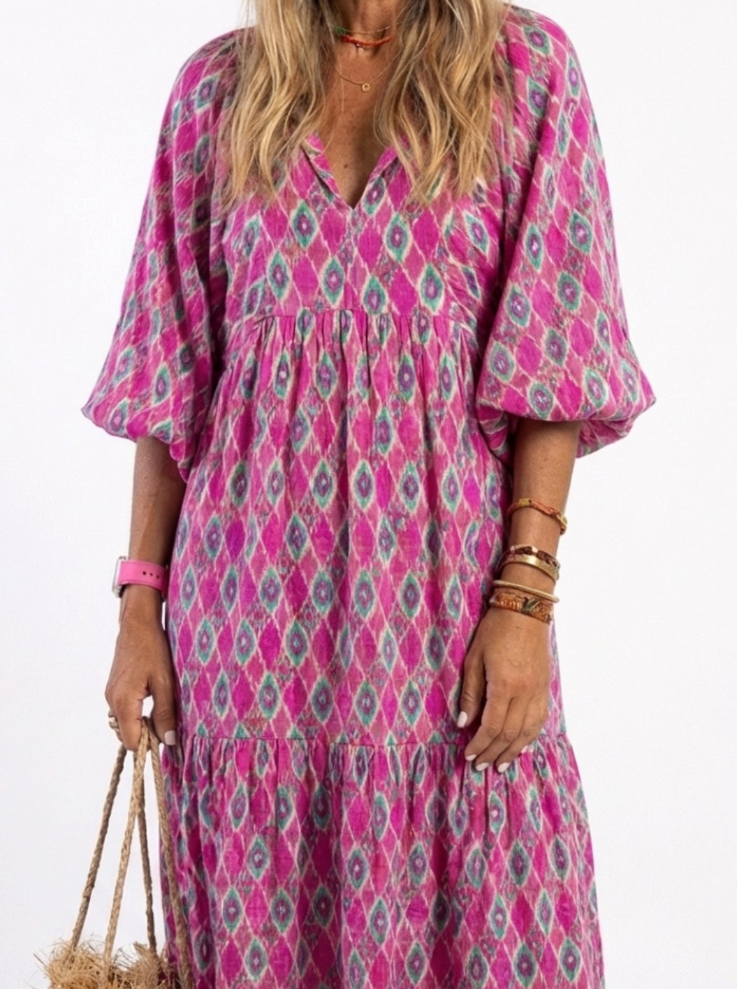 Women's Relaxed Tiered V-Neck Three-Quarter Sleeve Spring Dress