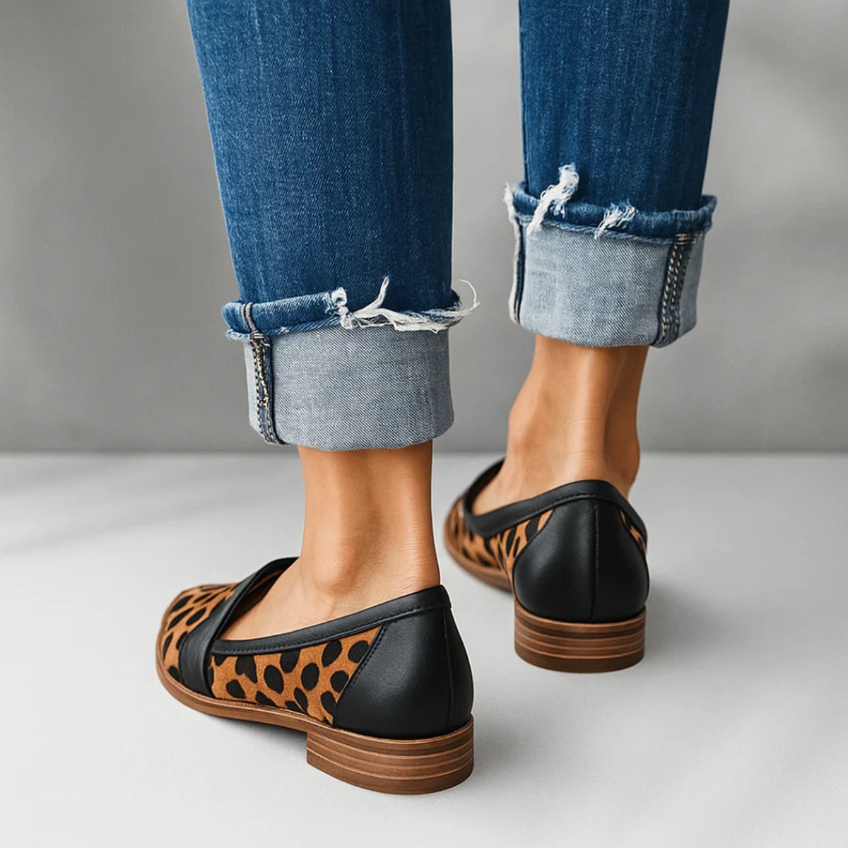 Women's Slip-On Cushioned Loafers Everyday Comfort Sneakers Women