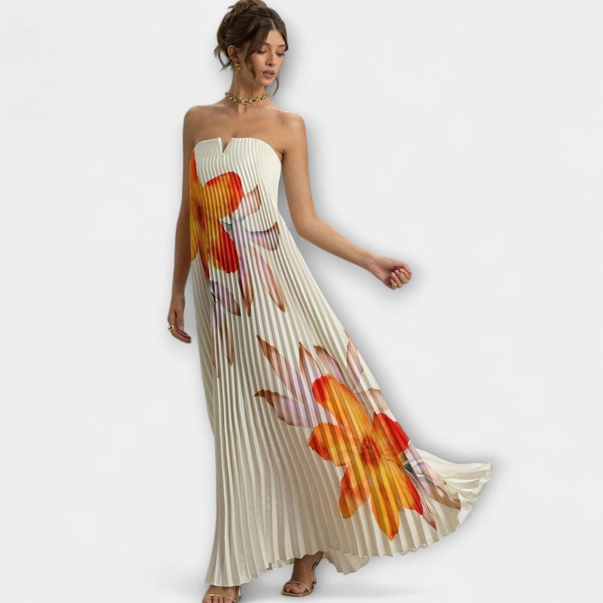 Women's Strapless Pleated Sweetheart Maxi Dress