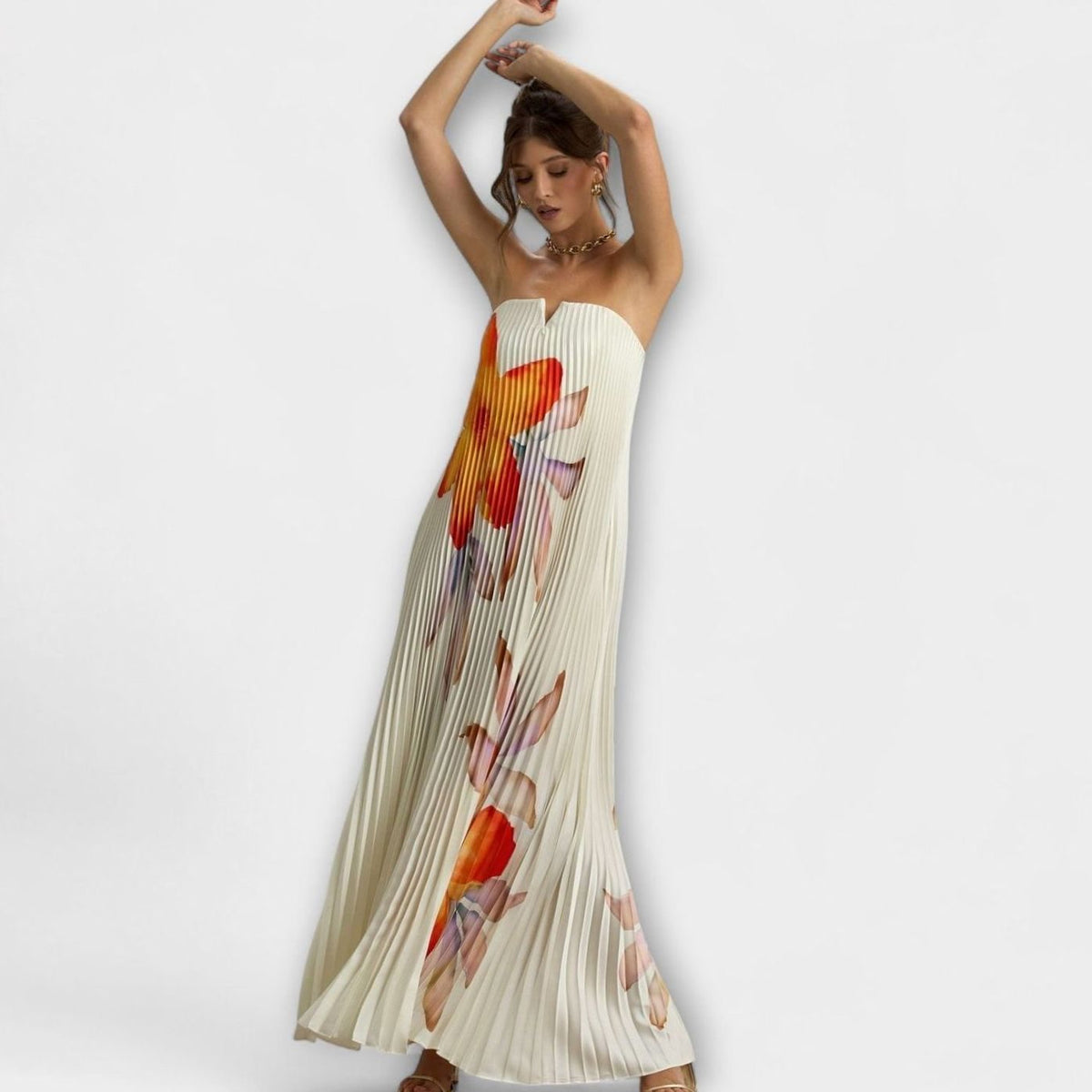 Women's Strapless Pleated Sweetheart Maxi Dress