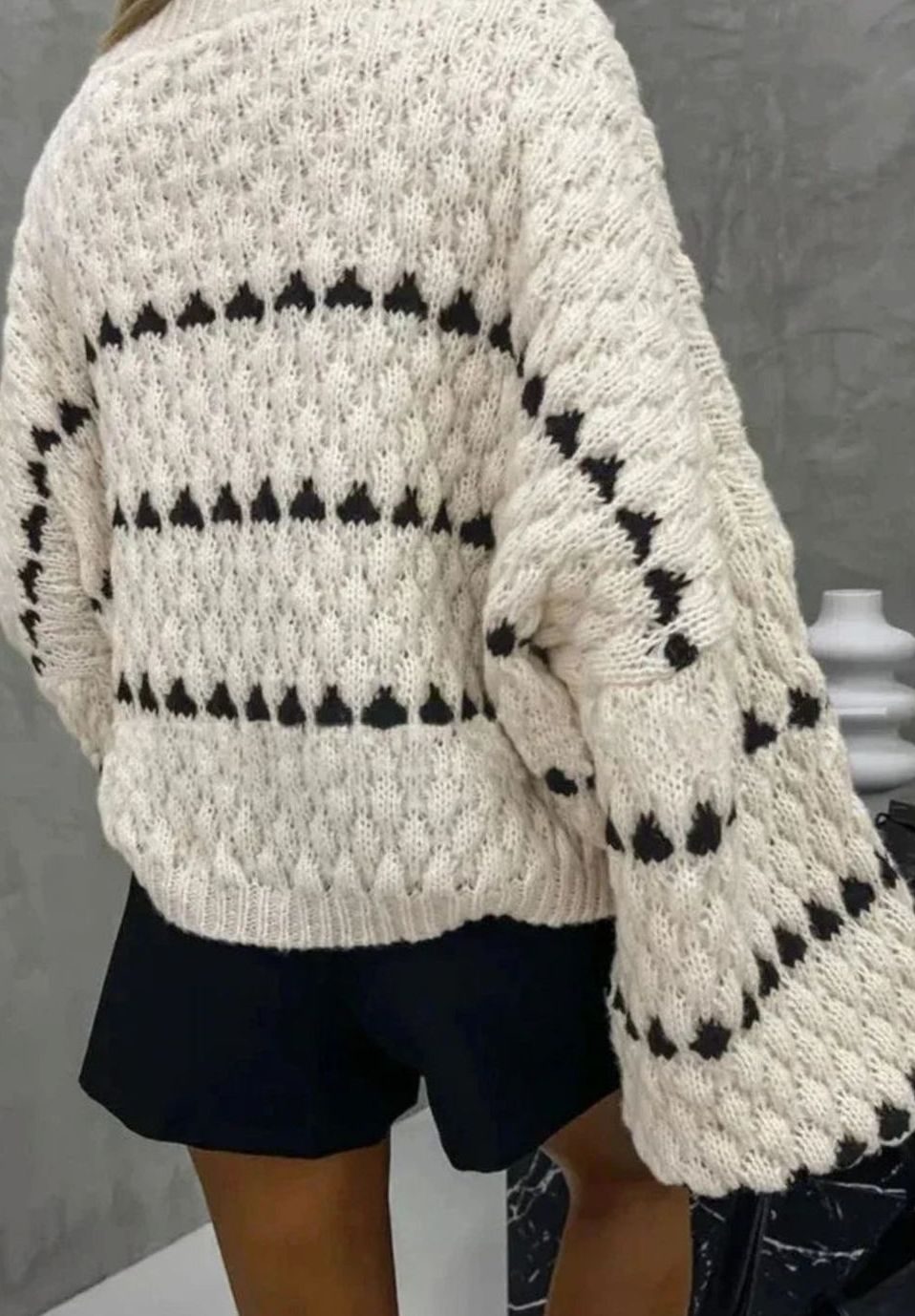 Women's Textured Knit Crewneck Sweater Geometric Stripe Pattern