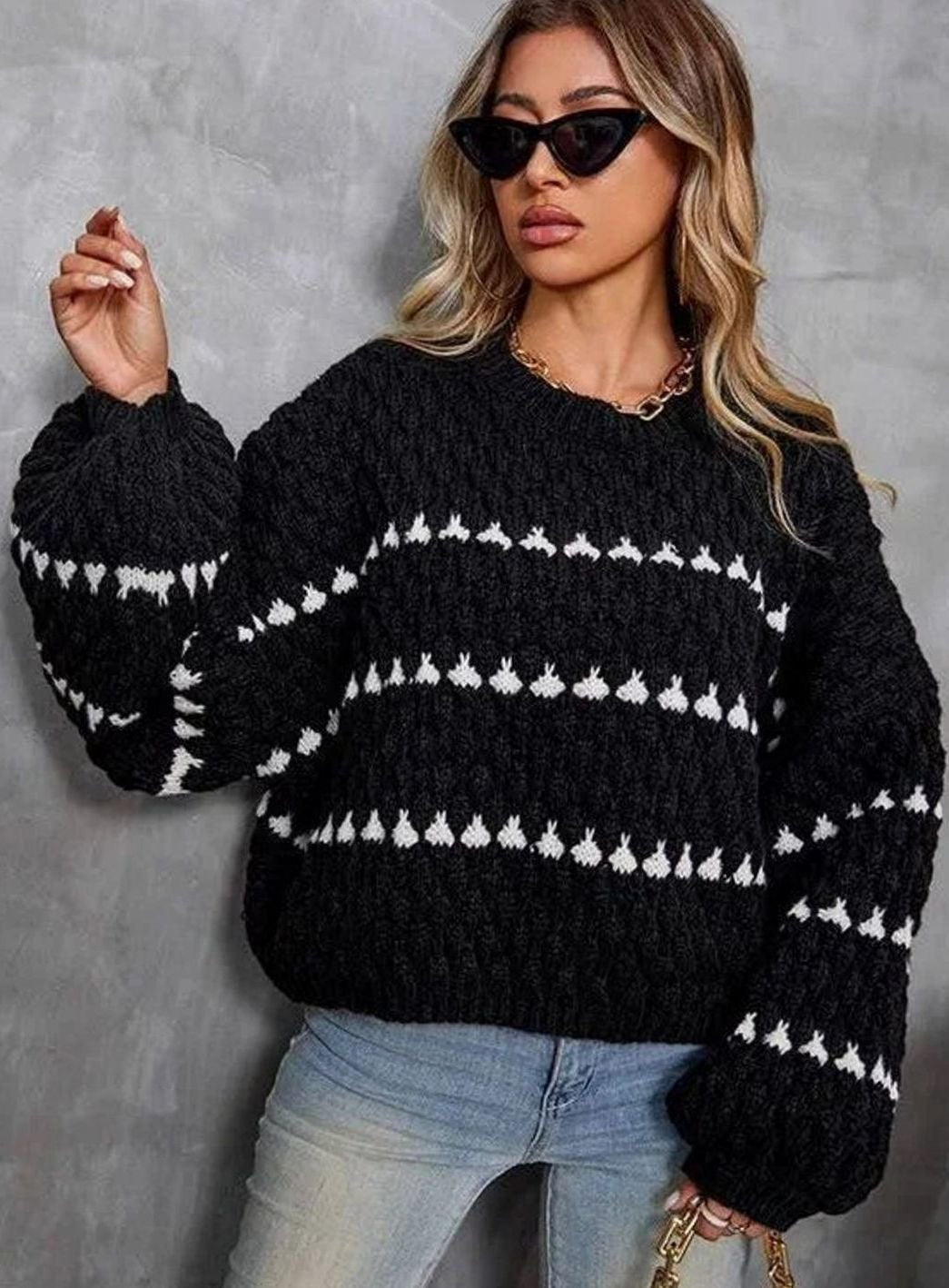 Women's Textured Knit Crewneck Sweater Geometric Stripe Pattern