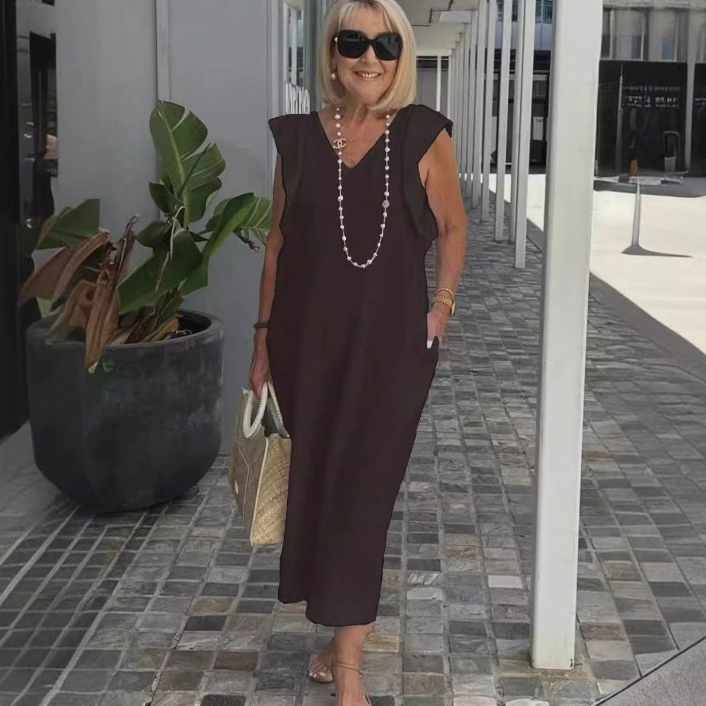 Women's V-Neck Ruffle-Shoulder Sleeveless Midi Sundress