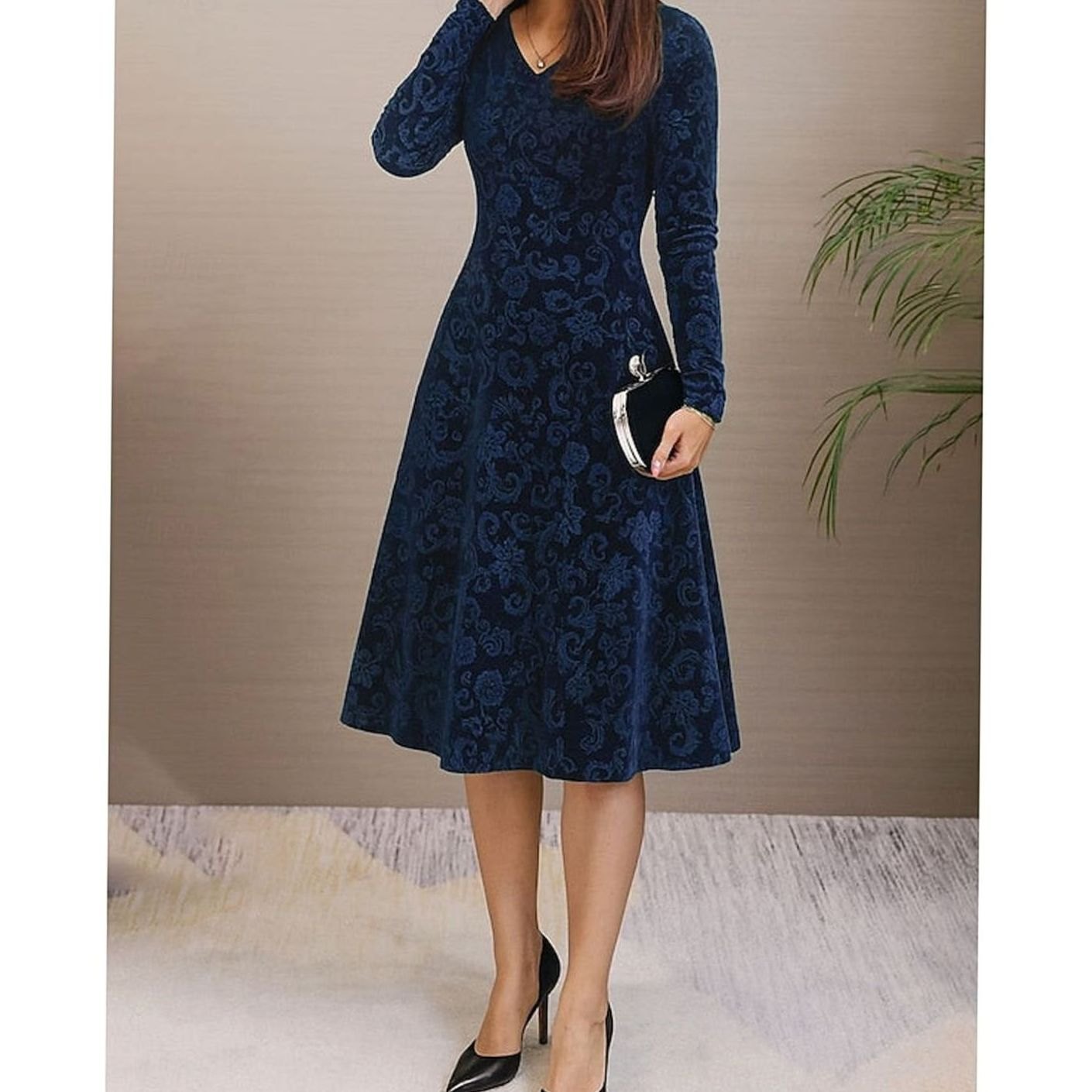 Women's Velvet Floral A-Line Midi Wedding Guest Dress - Blue