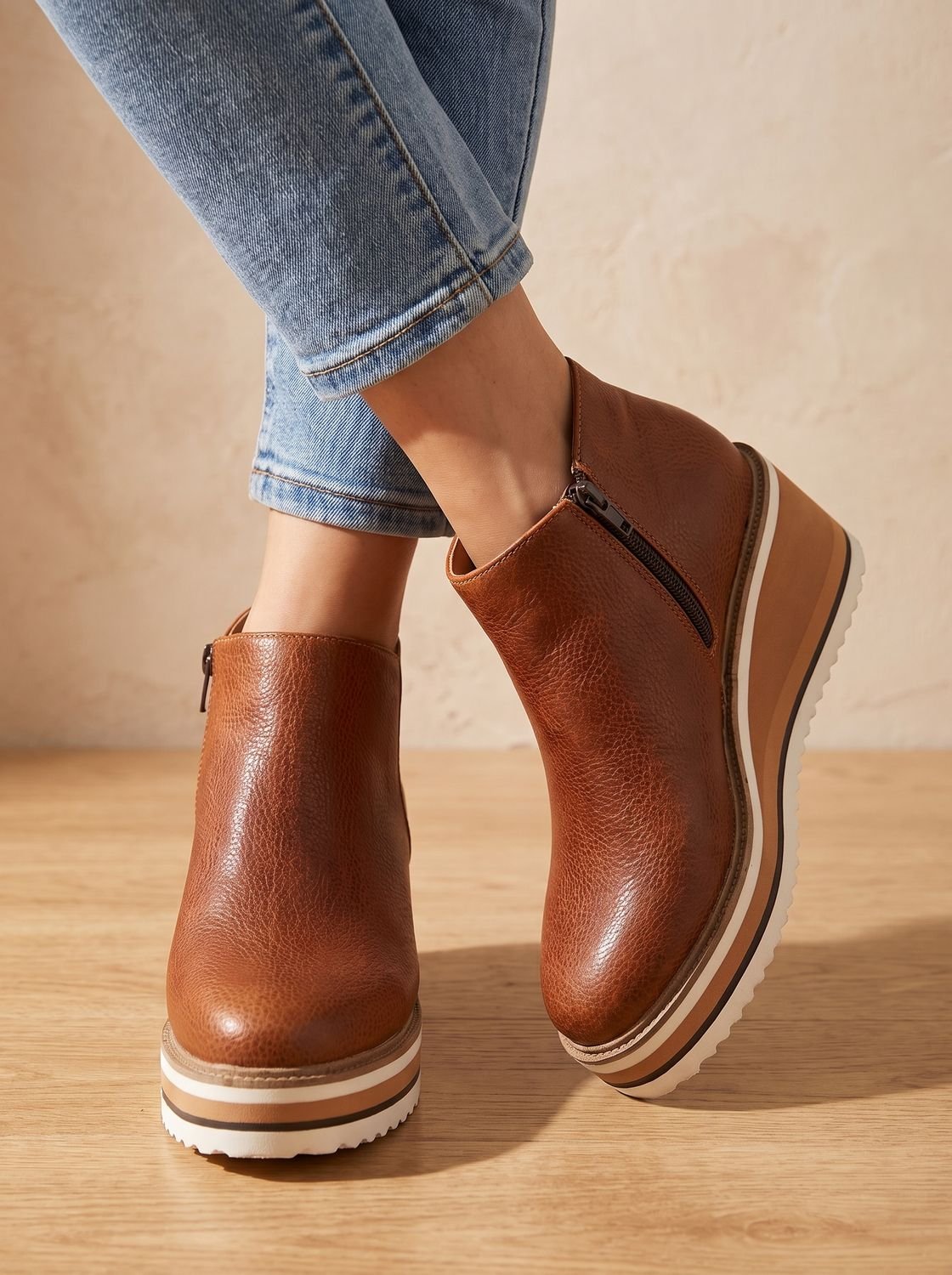 Women's Waterproof Side-Zip Wedge Platform Ankle Boots - Brown