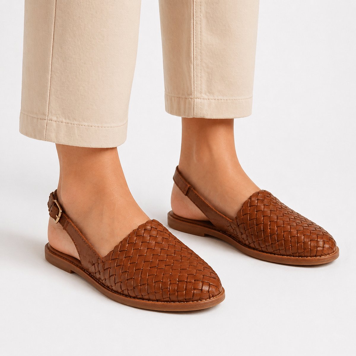 Women's Woven Leather Slingback Comfort Sandals Flat - Brown