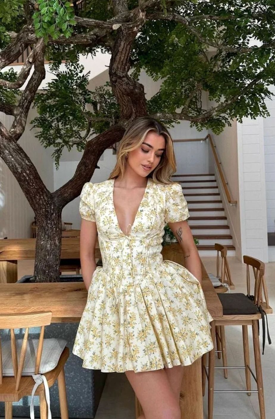 Women's Yellow Floral Print Puff-Sleeve Tie-Back Mini Dress